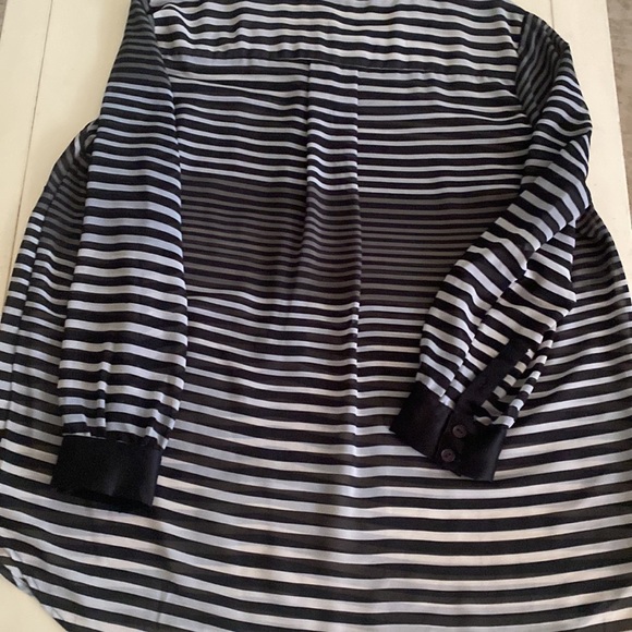 Jessica Simpson long sleeve sheer blouse with button front - Picture 4 of 6